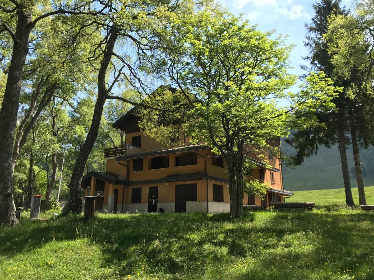 La Capanna Appartement Margno Buitenkant foto