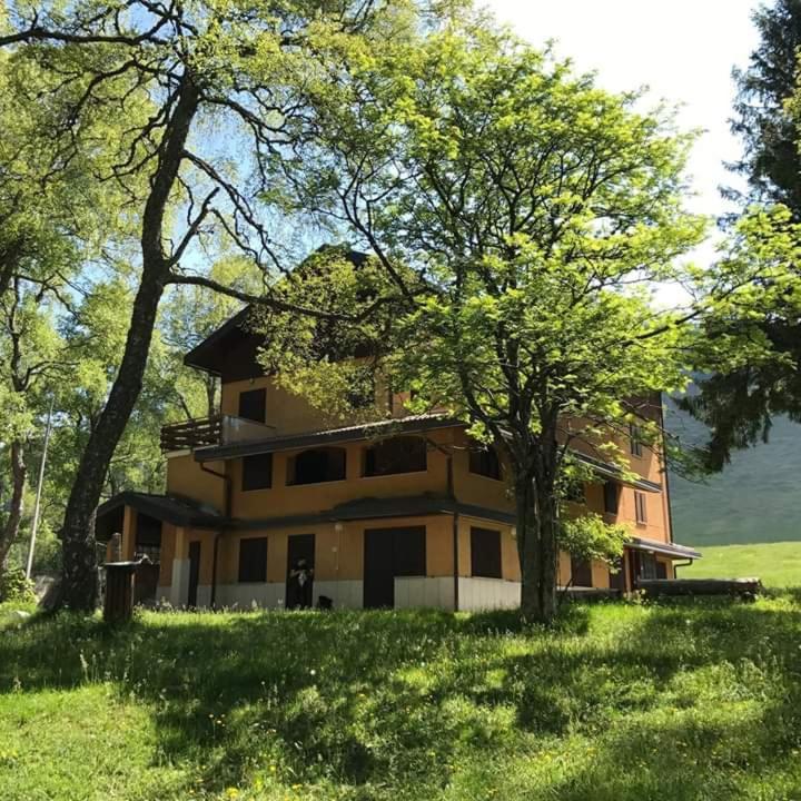 La Capanna Appartement Margno Buitenkant foto