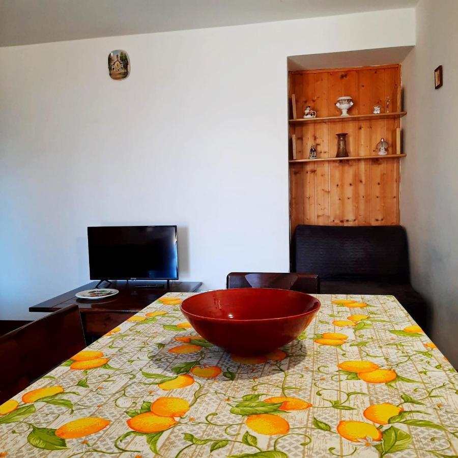 La Capanna Appartement Margno Buitenkant foto